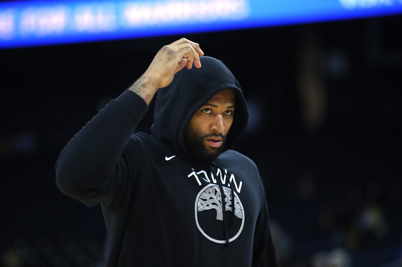 虽然面对强 虽然面对强