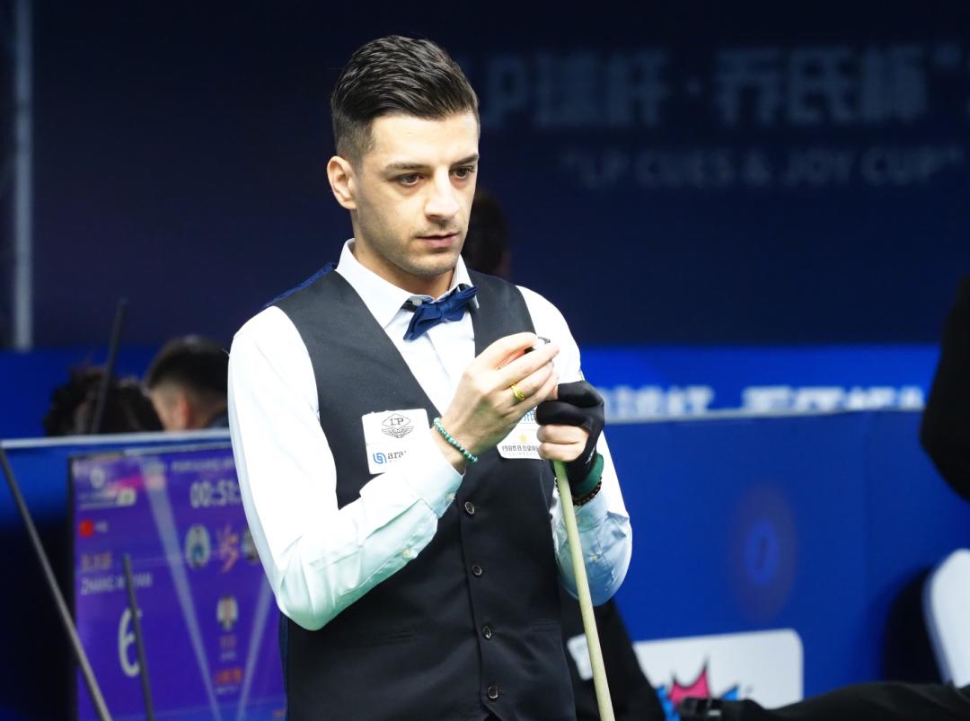 并成功融入 并成功融入