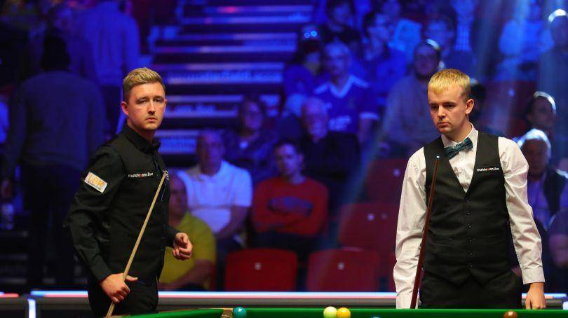 的表现继续 的表现继续