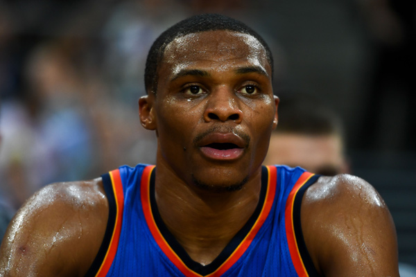 他注重与队 他注重与队