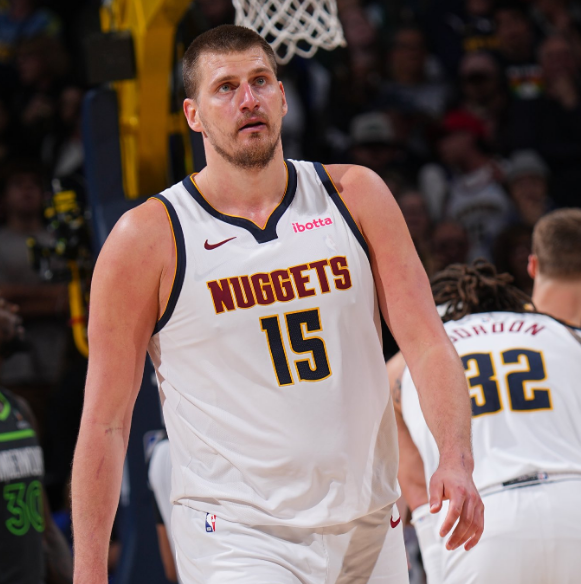 以租借形式 以租借形式